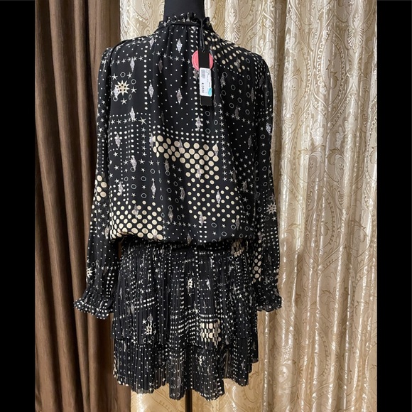 Dress - Picture 2 of 13